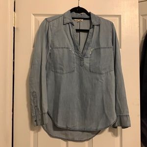 Lou & Grey Chambray V-Neck